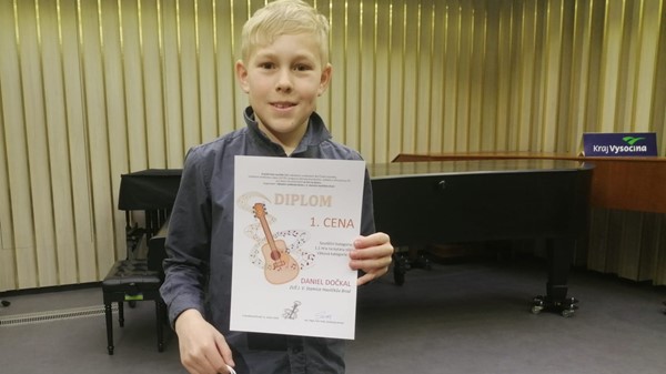 ÚSTŘEDNÍ KOLO SOUTĚŽE ZUŠ VE HŘE NA KYTARU