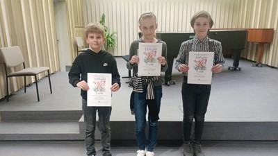 Výsledky okresního kola soutěže žáků ZUŠ ve hře na dechové nástroje.