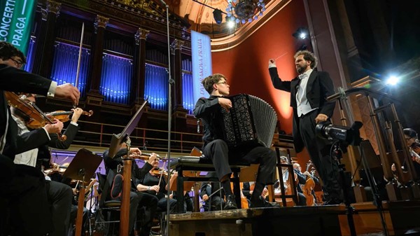 Rozhlasová soutěž Concertino Praga a Viktor Stocker