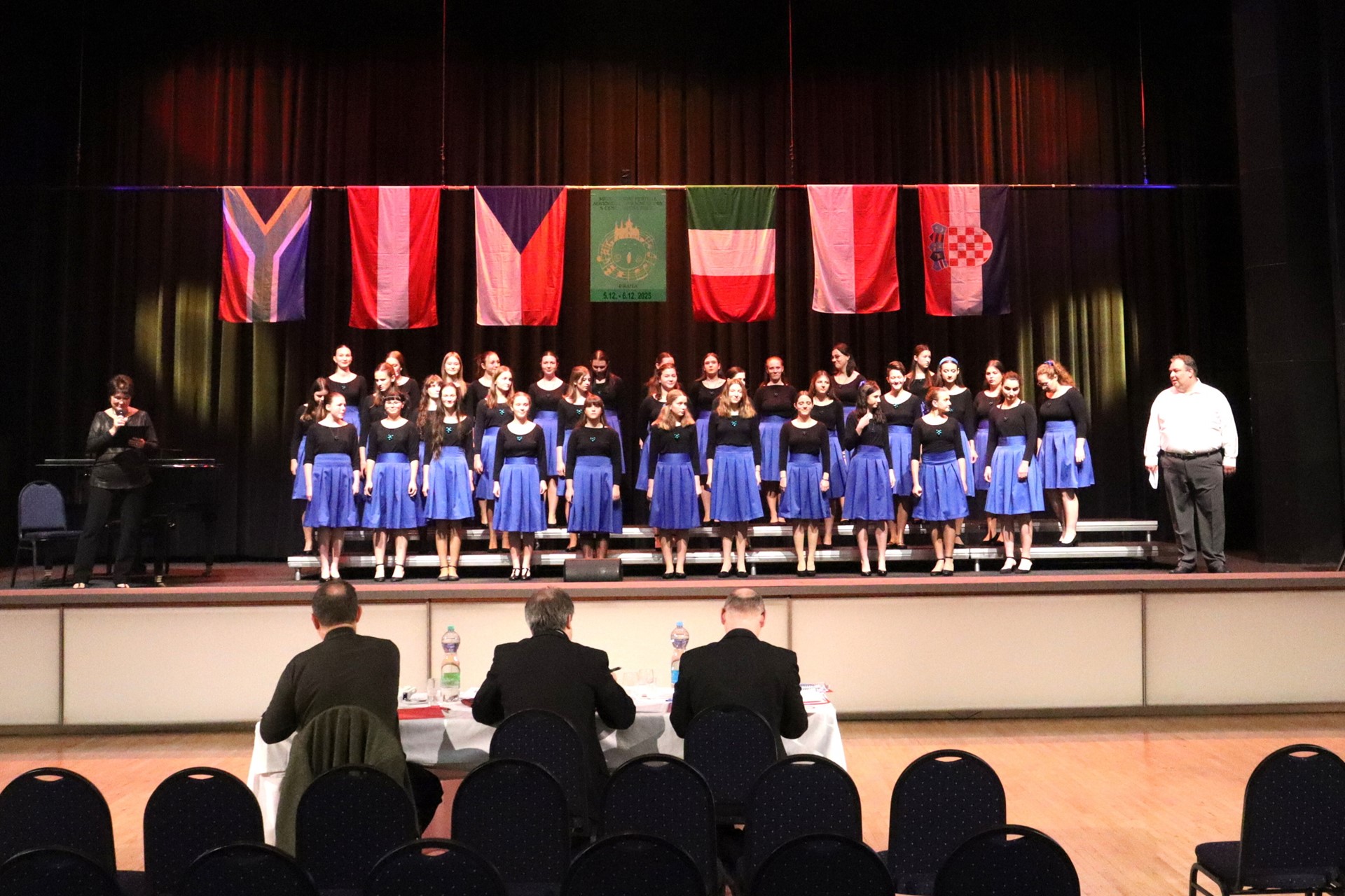 Mezinárodní soutěžní festival adventní a vánoční hudby v Praze