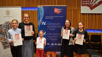 Úspěchy akordeonového oddělení na mezinárodní soutěži v Praze
